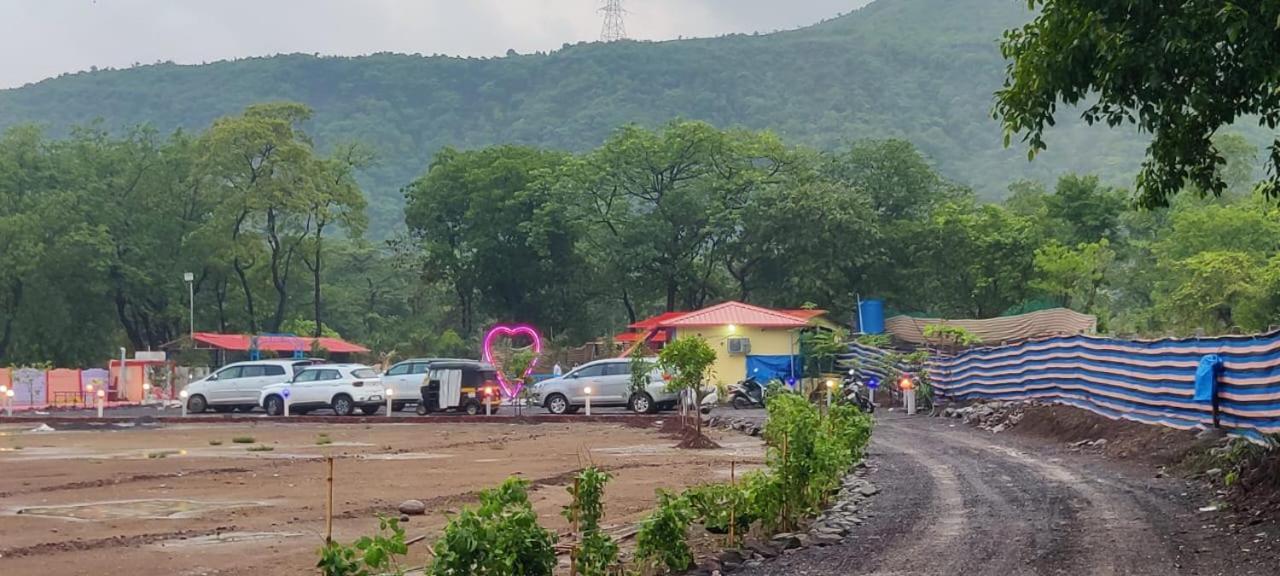 ホテル Sai Raj Farm ナビムンバイ エクステリア 写真